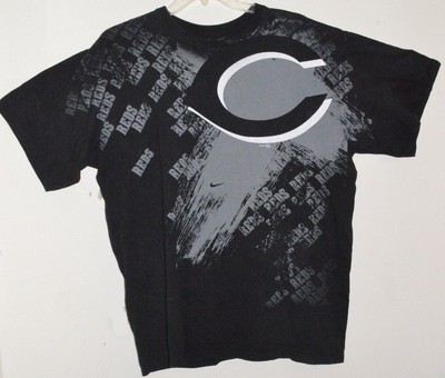 white cincinnati reds t shirt