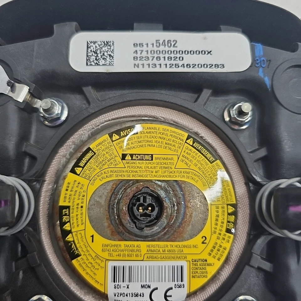 2011-2016 Chevy Cruze Driver Left Side Steering Wheel Black OEM - Image 3 of 4