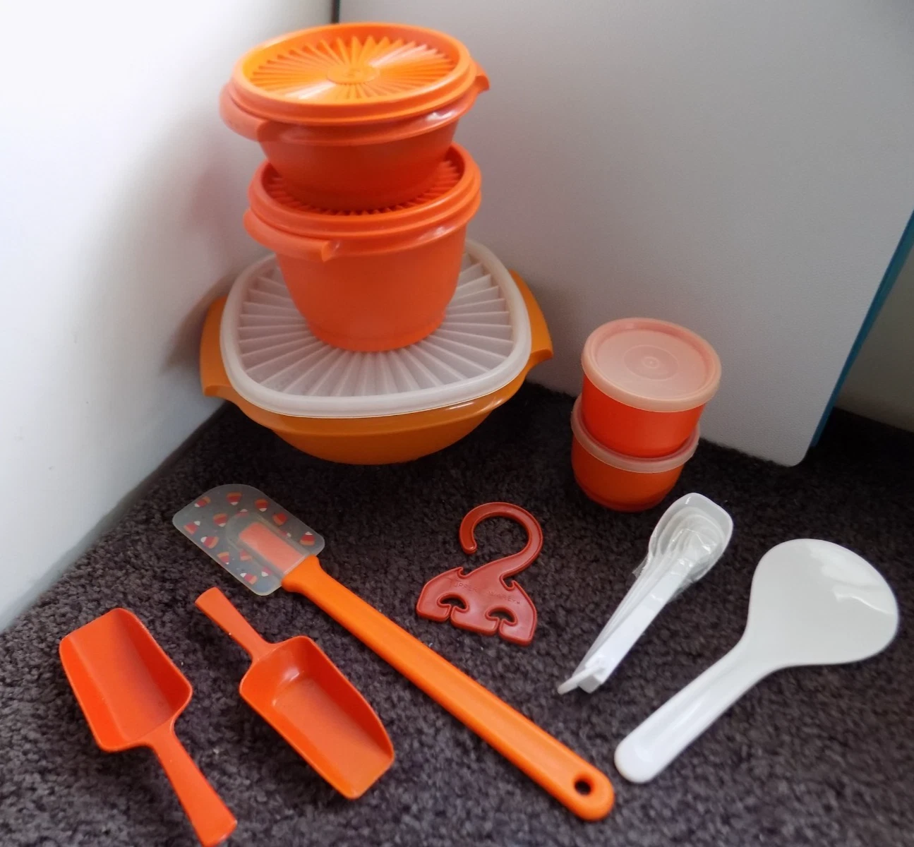 Tupperware ++ Orange /White Lot ~3 Bowls, 2 Snack Cups + Scoops/Spatula/Spoons