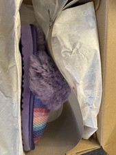 UGG KIDS Purple Pastel Link Sequins Fur Slipper Shoes Size 2 J23