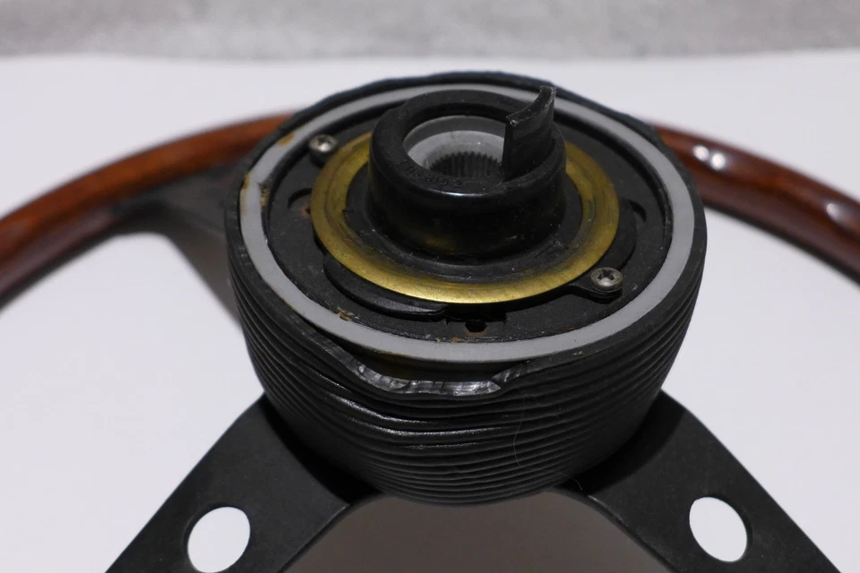 Holzlenkrad "raid" 3 Speichen mit BMW Nabe - Bild 3 von 4