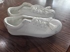 ** MISMATCH** Women's White  Sneakers, US R Sz 10, L Sz 11. — photo 4