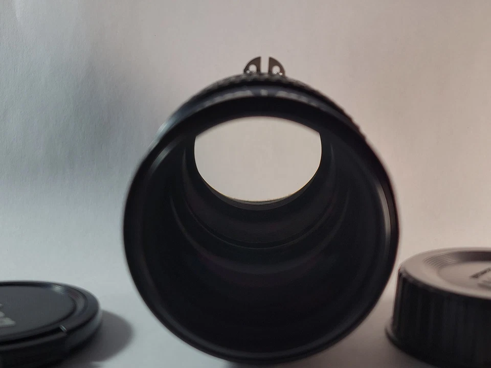 [Tested!] [Near Mint] Nikon 135mm f/2.8 AI-s Manual Focus Telephoto Lens - Image 2 of 4