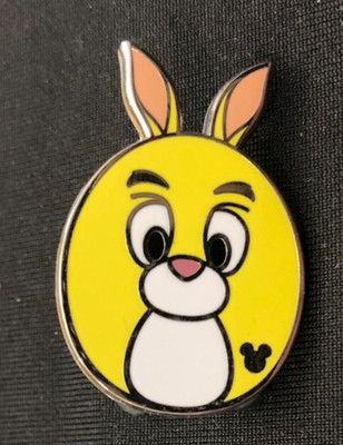 Disney pin 153864 Rabbit Egg Hidden Disney 2020 Disneyland Winnie the Pooh