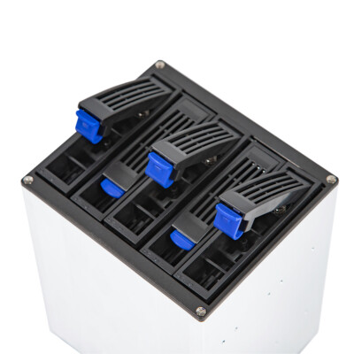 Cage Hot Swap Per HDD 5 Baie - Alloggiamento Da 3x5.25" Per 5 Dischi SATA 3.5/2.5 Sas