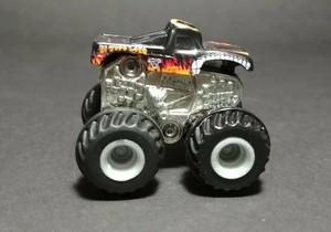 Monster Jam Truck El Toro Loco 1 64 Scale Black Micro Ebay