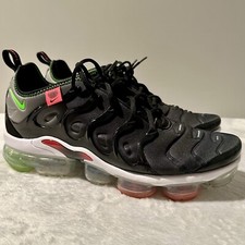Nike Air VaporMax Plus Worldwide Pack for Sale  display picture 3