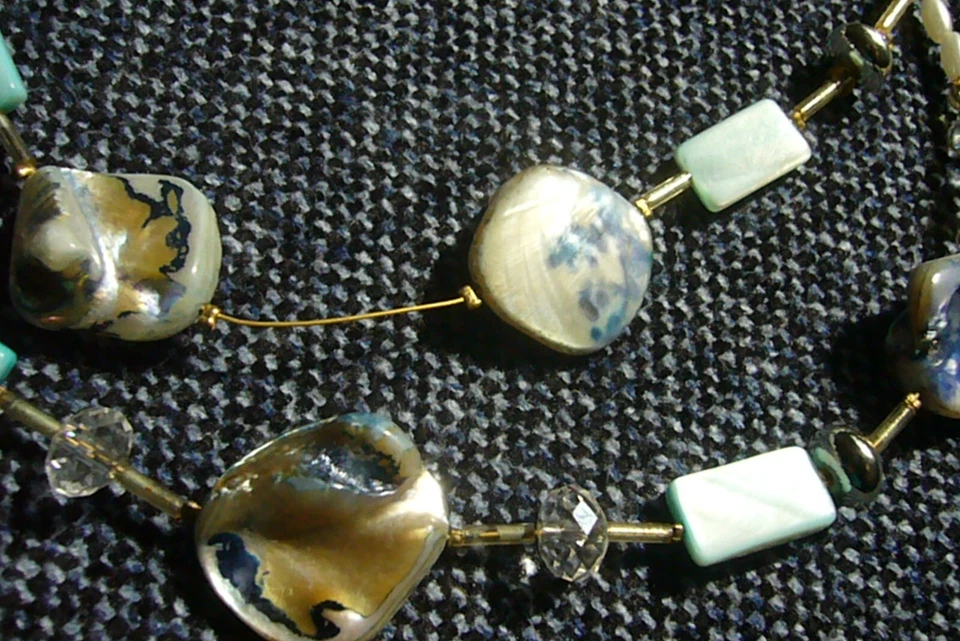 Perlmuttartiges 3 tgl Modeschmuck Set türkis Kette, Armband, Clip-Ohrringe - Bild 4 von 4