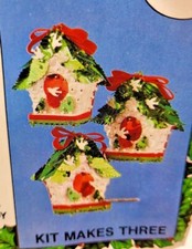 Walco Holiday Industries CHRISTMAS BIRD HOUSE Sequin Bead Ornament Kit RARE 