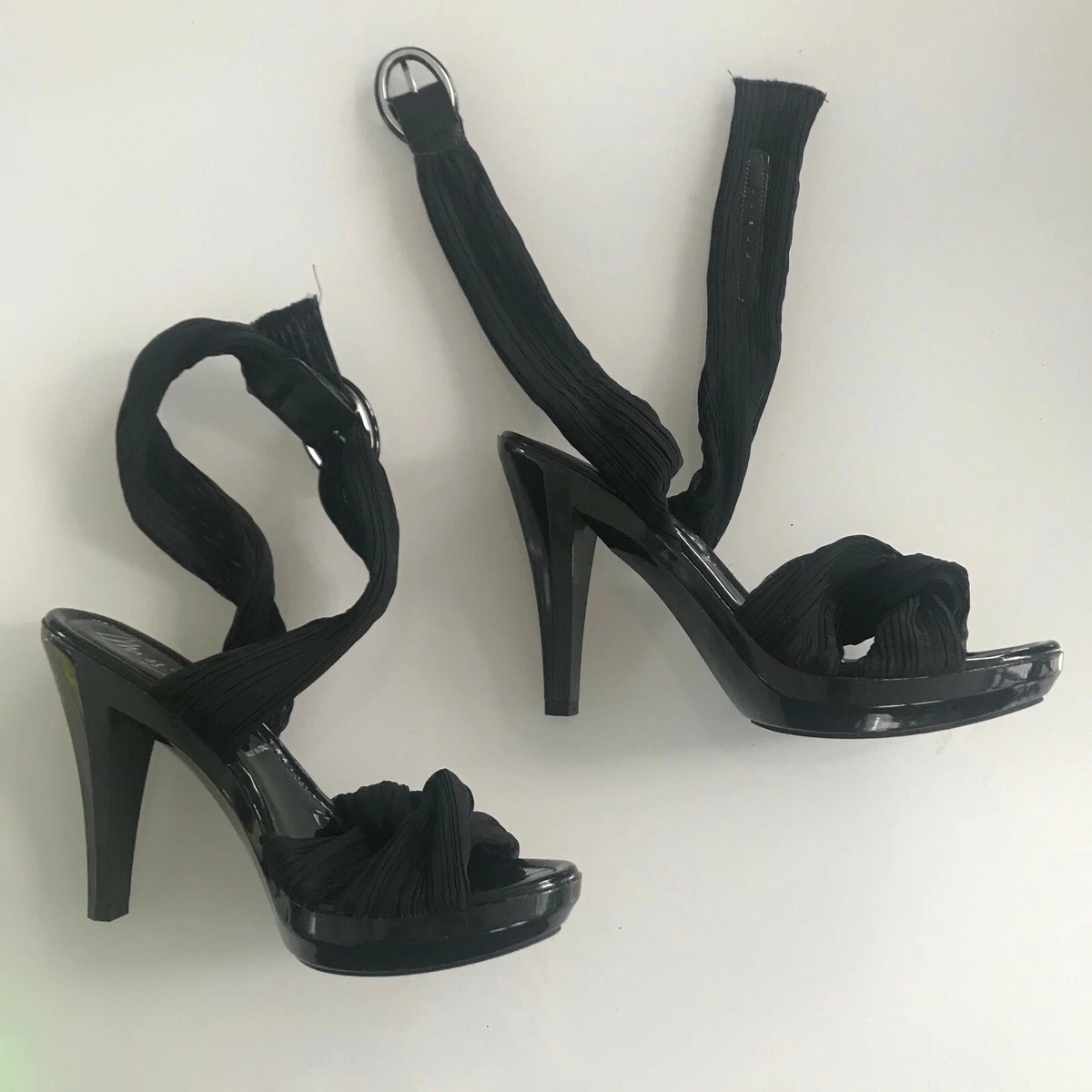 MISS NV High Heels with Closed Heel and Locking at the Ankle Black  Ανακάλυψε τα στο