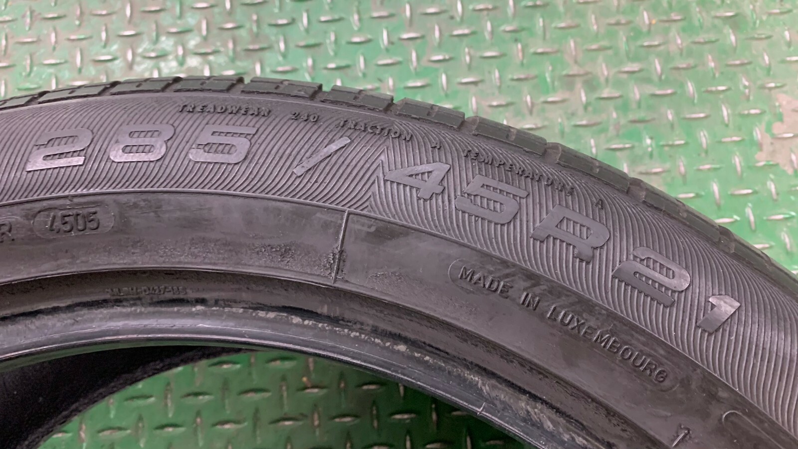 Goodyear Eagle NCT5 2x 255-50-21 & 2x 285-45-21 4 tires set. Rolls-Royce Phantom