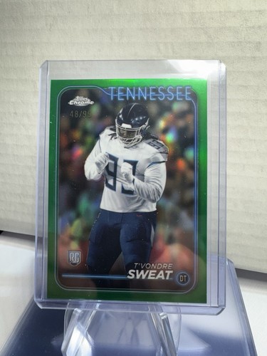 2024 Topps Chrome Football - T’ Vondre Sweat Green Refractor 48/99 - Picture 1 of 3