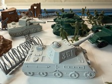 Marx Five Tank Playset