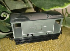 OO gauge Bachmann 33-801 - BR Grey 20T Brake Van E168064