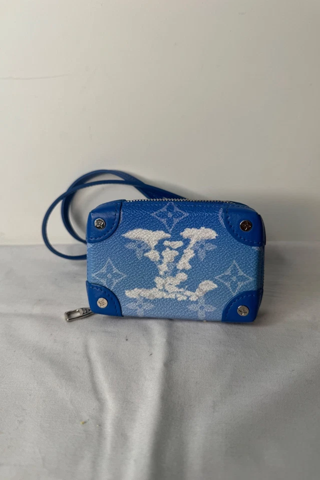 $ 1 Start On Louis  Vuitton, Chanel, Gucci, Pre Owned Clean Luxury Bags