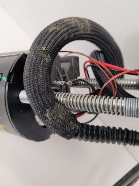 06-08 CHEVROLET COBALT Fuel Pump Assembly 2.2L California Emissions 20870459 - Imagem 3 de 4