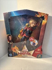 Marvel Captain Marvel Photon Power FX Marvel Electronic Super Hero Doll Lb