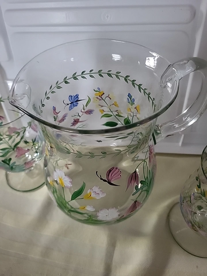 2 vasos de vástago de agua/té Botanical By Home Essensials con jarra Foto 3 de 4