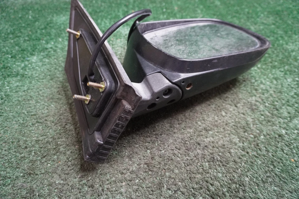 2007 2008 2009 2010 TOYOTA SIENNA PASSENGER SIDE RH Door Mirror OEM 411255018 - Image 3 of 4