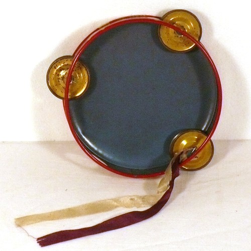 EARLY 1930's BETTY BOOP TIN TOY TAMBOURINE, JAPAN, FANTASTIC BRIGHT