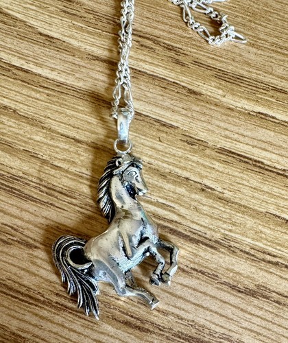 Bellissima Collana Ciondolo Cavallino Rampante Vintage Ossidato Argento Sterling 22 In - Foto 6 di 9