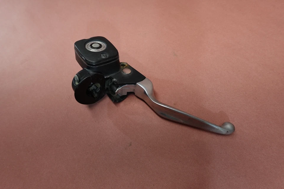 Harley-Davidson Dyna Wide Glide 2012-2016 cilindro maestro de freno delantero FXDWG Foto 3 de 4