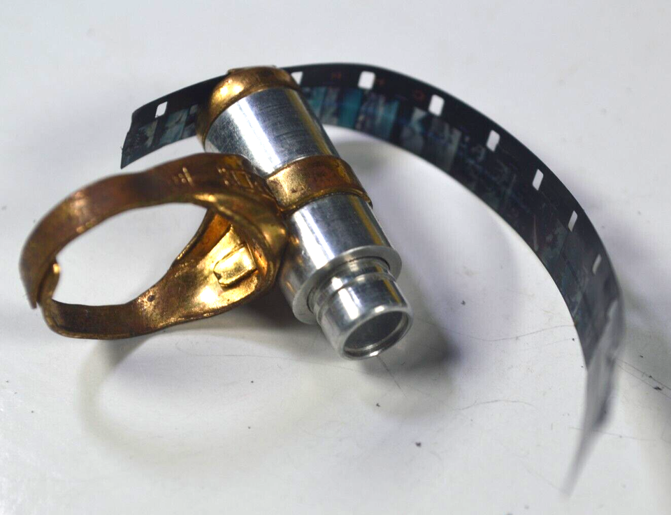 LONE RANGER FILMSTRIP Premium toy RING WITH SCENES FILM RARE 1949