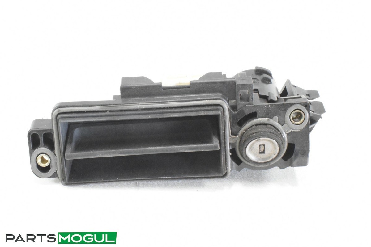 03-06 MERCEDES CLK500 CLK320 E320 E500 TRUNK LID LATCH LOCK HANDLE