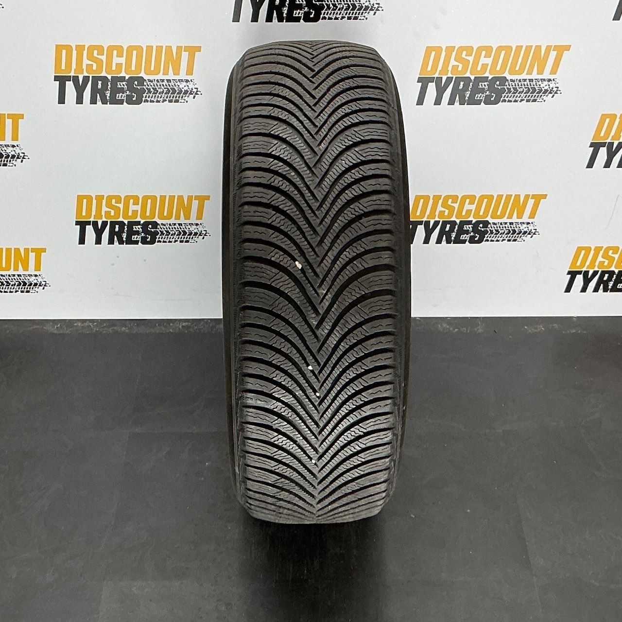 215/65 R16 98H MICHELIN ALPIN 5 - PART WORN - TREAD 7MM - DOT 2717