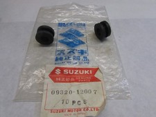 NOS NEW OEM ORIGINAL SUZUKI 1978-79 DR370 REAR TANK CUSHION 09320-12007