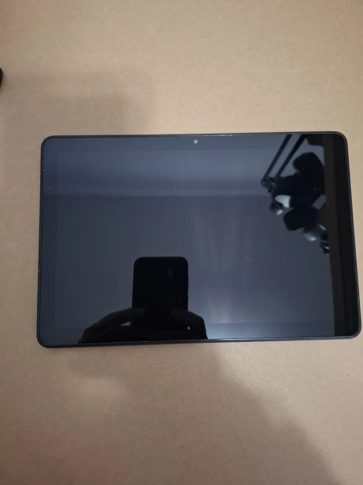 Amazon Fire HD 10 - 10.1" HD KIDS EDITION - 3GB RAM - 32GB - 13th Gen. NO ADS - Image 3 of 4