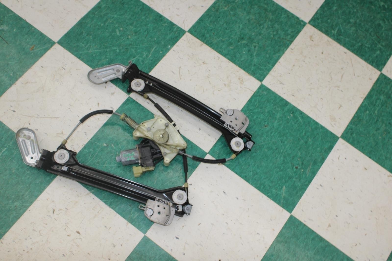 Maserati Ghibli 2014-2017 Rear Right Window regulator