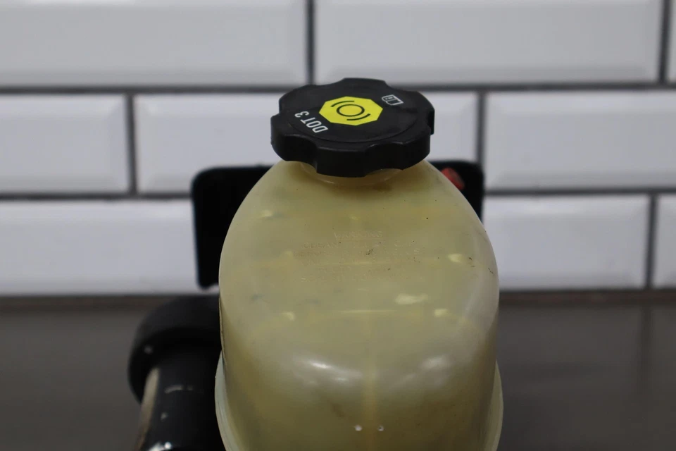 99-02 雪佛兰 GMC 2500HD Hydroboost 制动增强器 带主缸 原始设备制造商 — 第 4/4 张图片