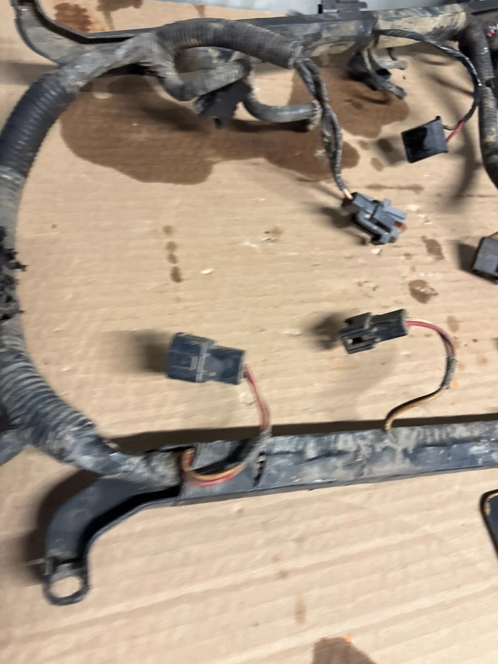 1992 1993 95 FORD TRUCK BRONCO F150 F250 302 5.0 FUEL INJECTION WIRING HARNESS - Image 3 of 4