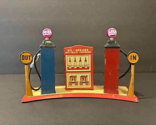 Vintage 1930s Marx Tin Litho Service Station Island with Light-Up Globes...RARE