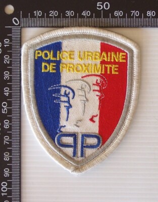 VINTAGE FRENCH POLICE URBAINE DE PROXIMITE FRANCE BADGE HOOK LOOP