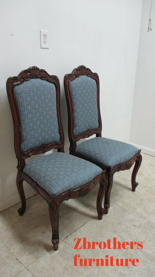 Par de sillas laterales de comedor de campo francés BAU Regency talladas personalizadas D Foto 2 de 4