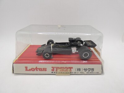 Lotus JPS 2T Nr. 103 Sakura F1 Formel 1 In Der Box