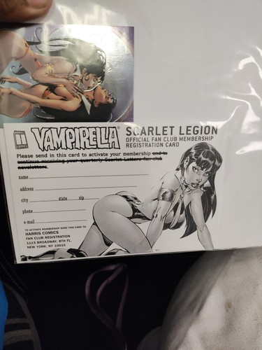 Vampirella Collectors Club Comics Rare Quarterly Variant Virgin Membership Only - Picture 17 of 17