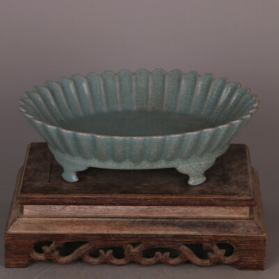 7.1'' Chinese Song Porcelain Ru Kiln Celeste Glaze Four Foot Narcissus Pot
