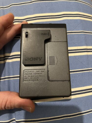 Sony SRF-19W Walkman FM Stereo AM Belt Clip Radio MDR-010 - Imagen 6 de 8