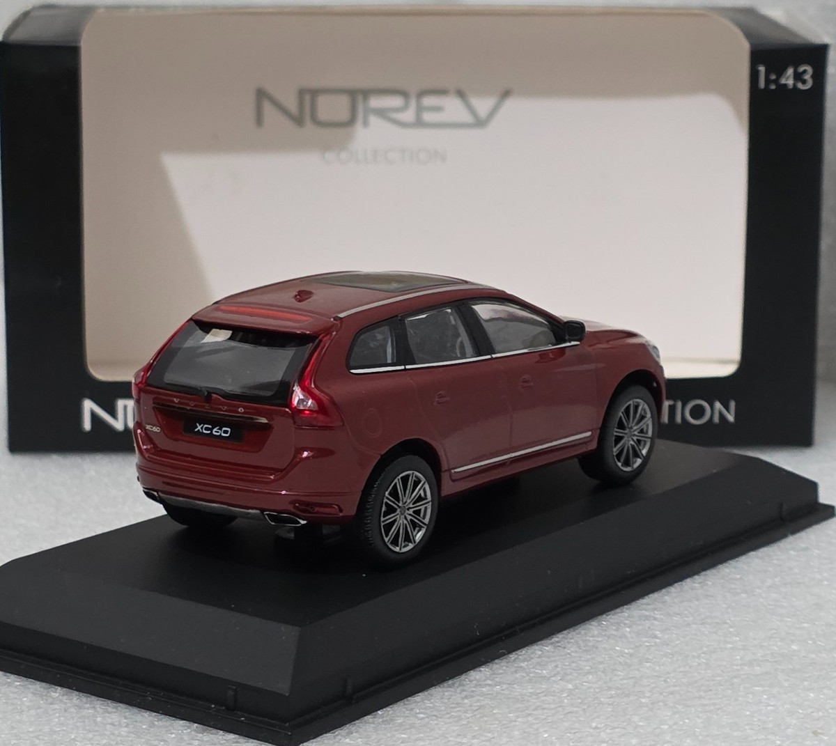 Volvo XC60 2013 Flamenco Red 1:43 Norev 870020 Diecast Model Car