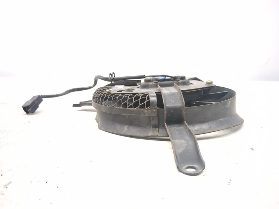 Вентилятор охлаждения радиатора 01–03 Suzuki GSXR 600 750 - Изображение 2 из 4