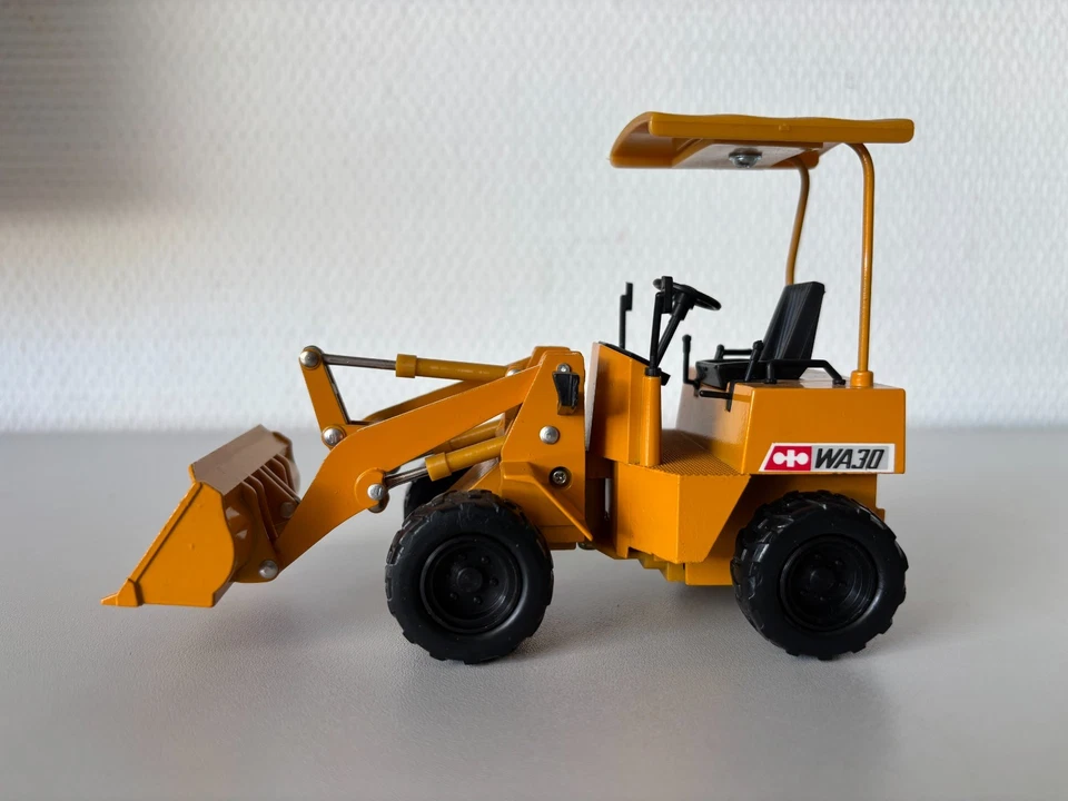 Komatsu Radlader WA30 Diapet 1:25