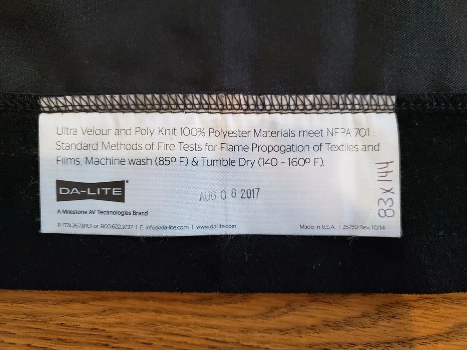 DA-LITE 83 X 144 PLEGADO RÁPIDO ** CORTINA ALA DERECHA ESCENARIO NEGRO SOLAMENTE ** Foto 3 de 3