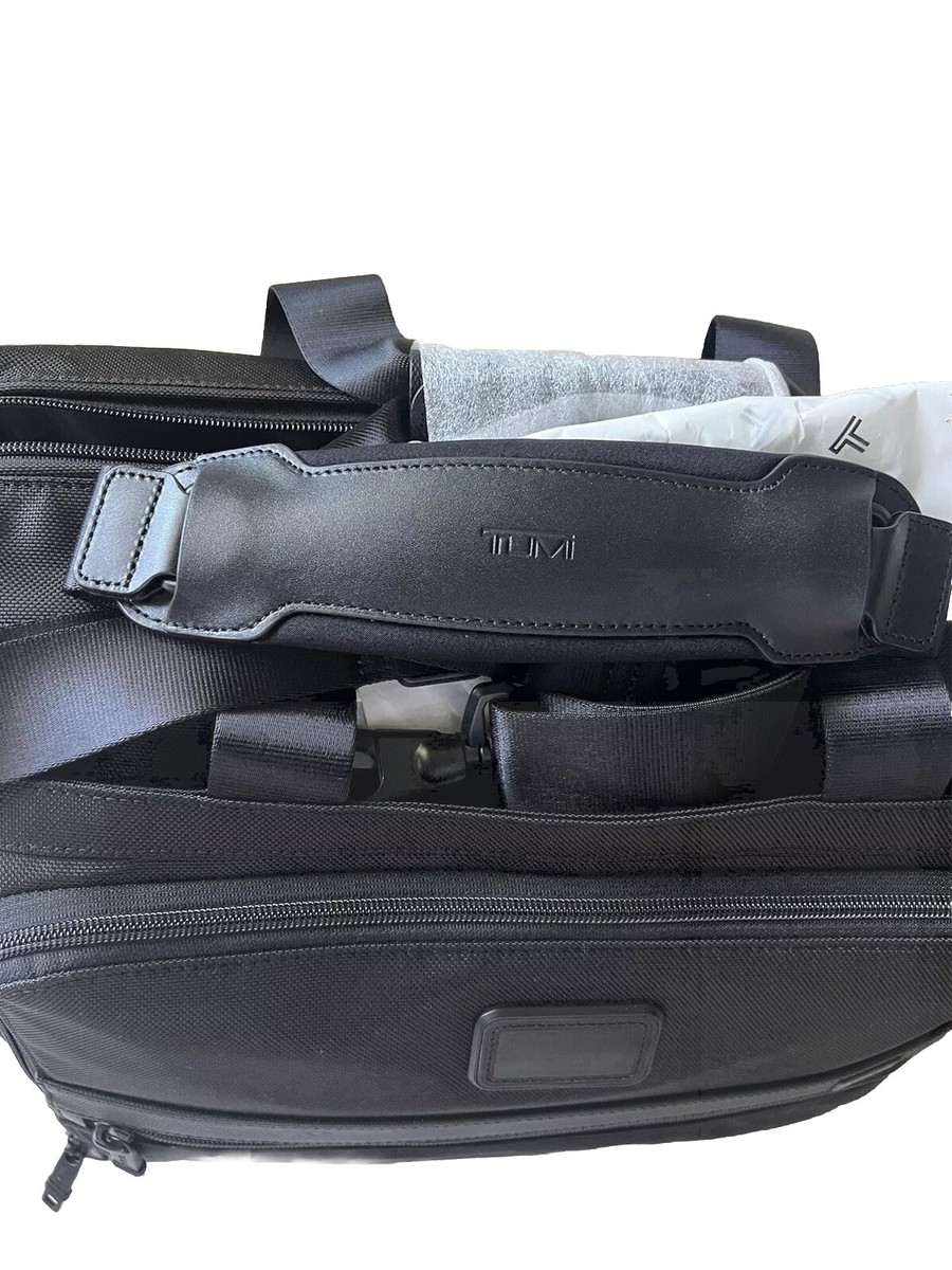 Tumi Alpha 2 Framed Soft Duffel Bag Carry On 96946 1041 Tumi Alpha 2 Framed Soft Duffel Bag Carry On 96946 1041