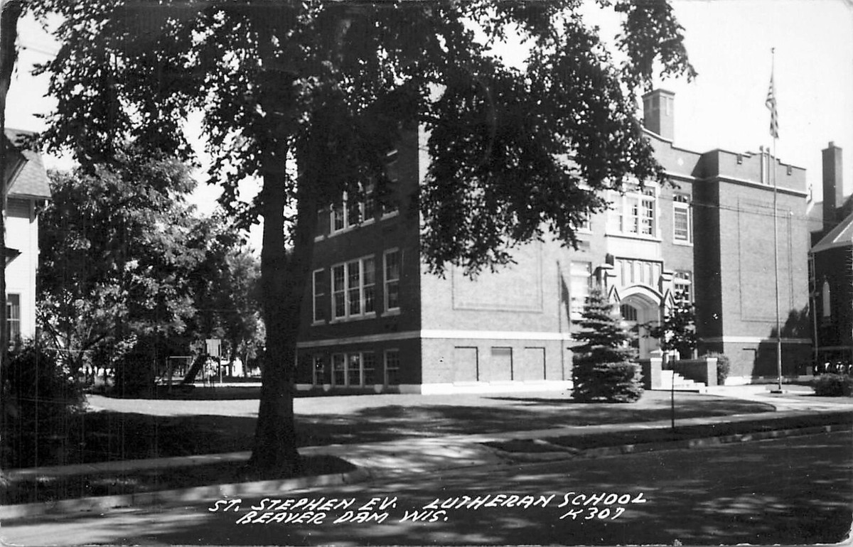 ST STEPHENS LUTHERAN SCHOOL