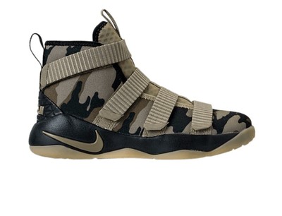 lebron 11 soldier camo