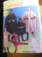McCALLS CHILDS SUPERHERO COSTUMES PATTERN -7-8 - 8334