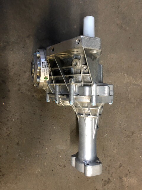 Buick LaCrosse Allure Cadillac SRX Transfer Case Assembly New OEM